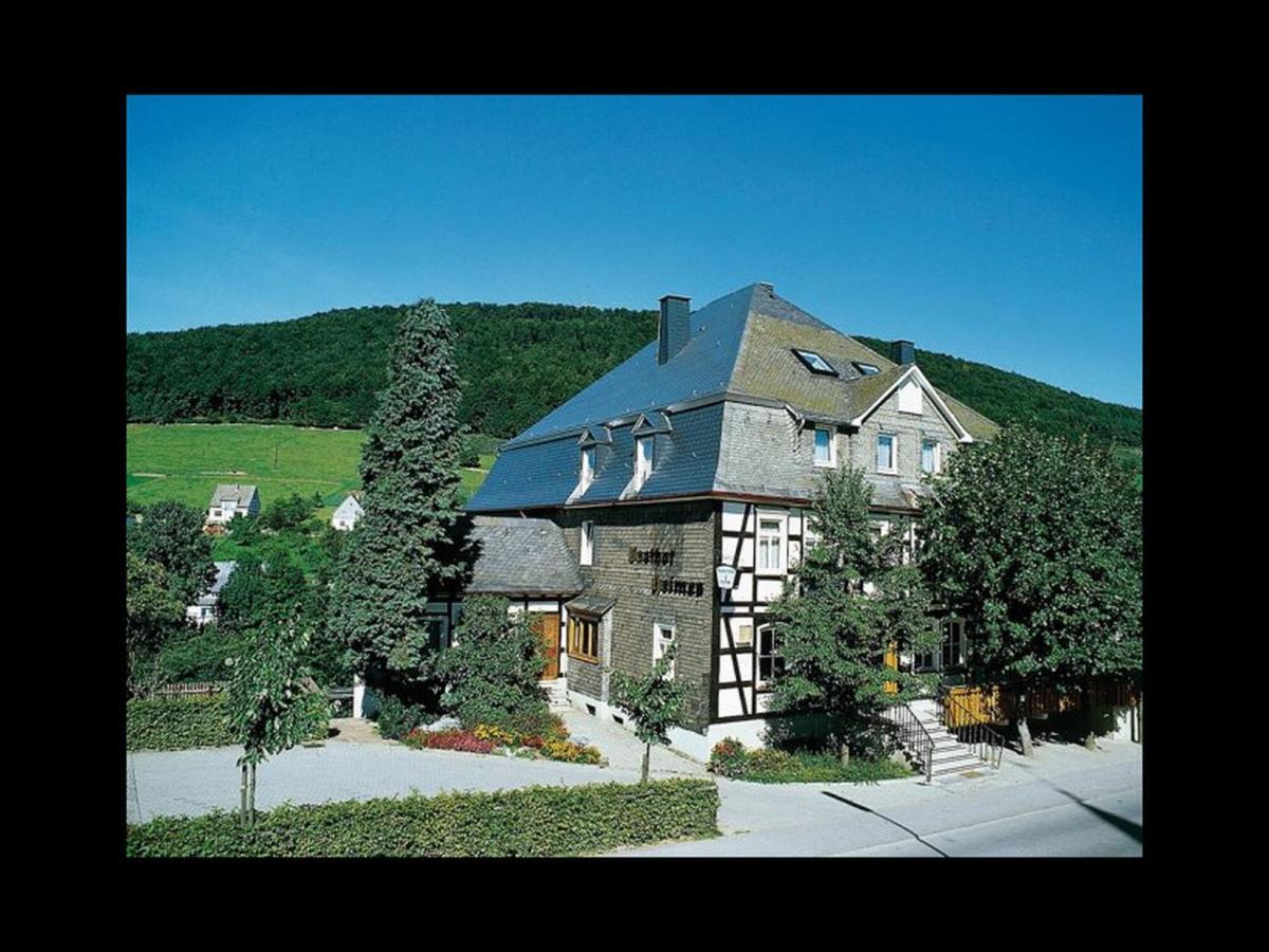 Gasthof Heimes Schmallenberg Bagian luar foto